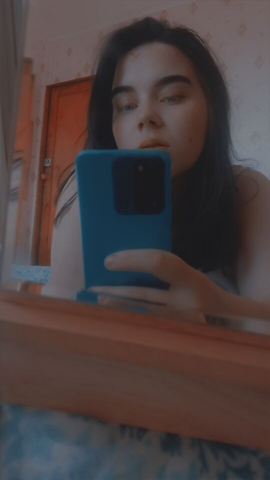  ,   Vlada, 21 ,   ,   , c 