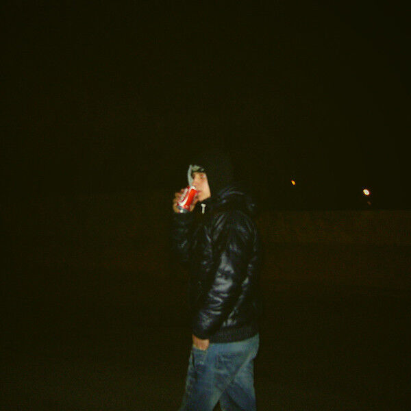  9398416  Nikoloz, 28 ,    