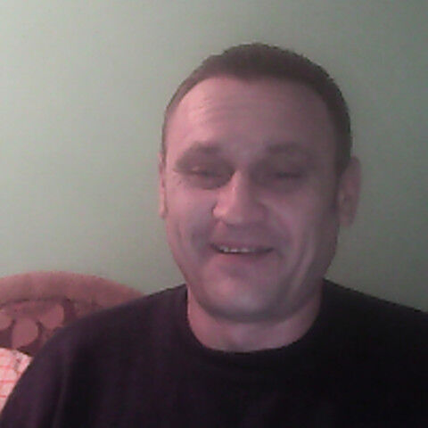  6894146  VASIL, 49 ,    
