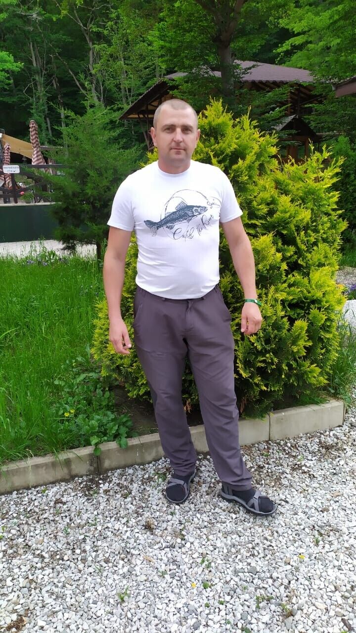  23522186  , 40 ,     