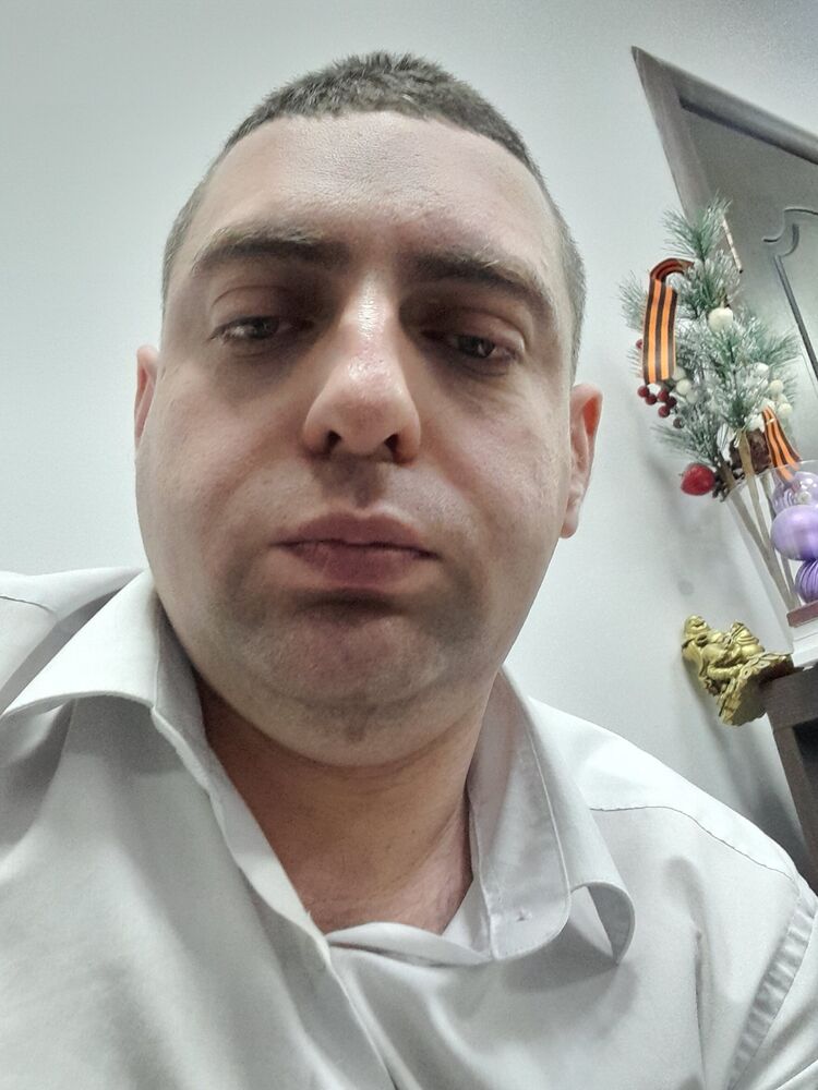 32837946  , 35 ,    