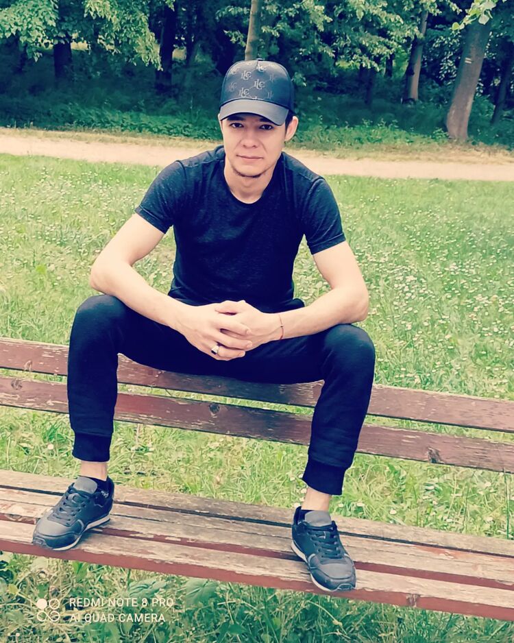  41965536  Hudik, 29 ,    