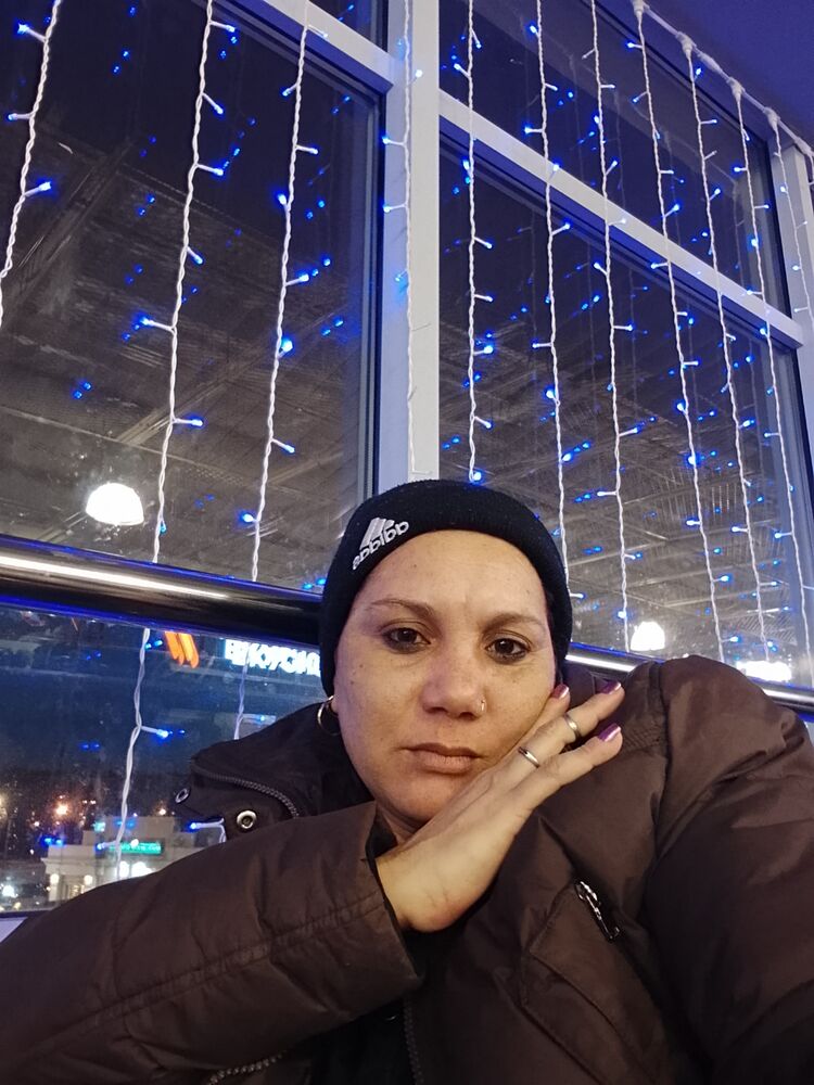  50495326  Mayte, 37 ,    