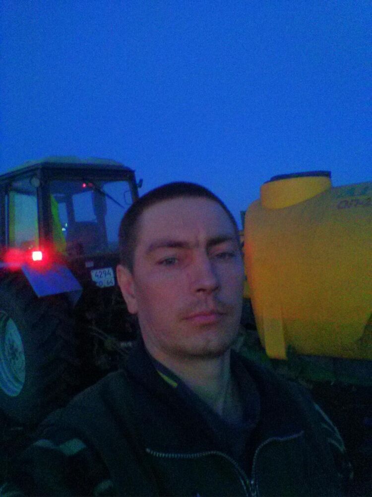  22815846  , 37 ,    