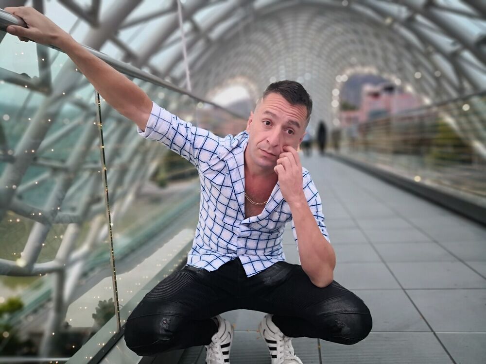  ,   David, 41 ,   ,   , c , 