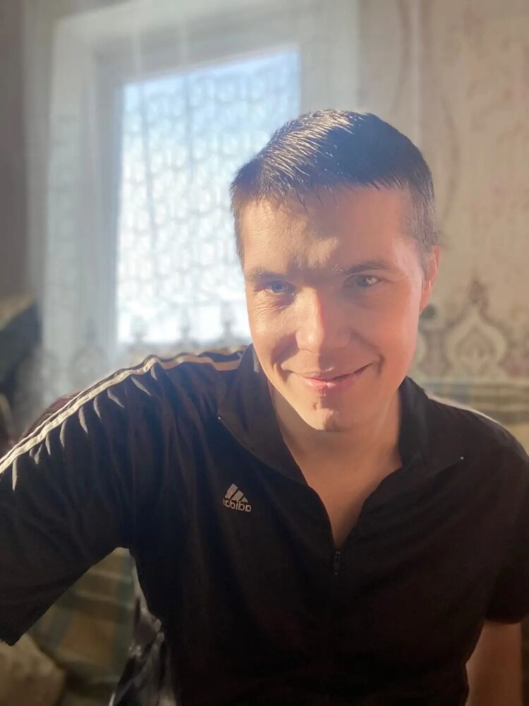  ,   Kirill, 37 ,   ,   , c , 