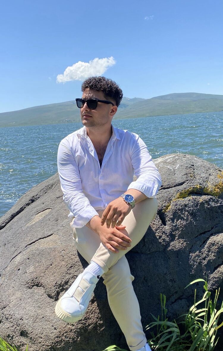  53912816  Serhat, 25 ,    