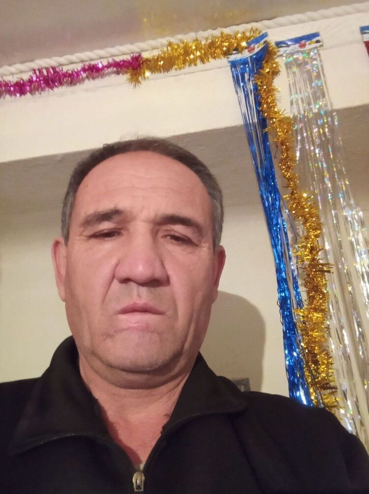  40410586  Tolkin, 55 ,    