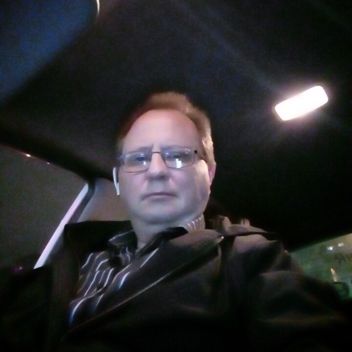  50962346  Oleg, 48 ,    