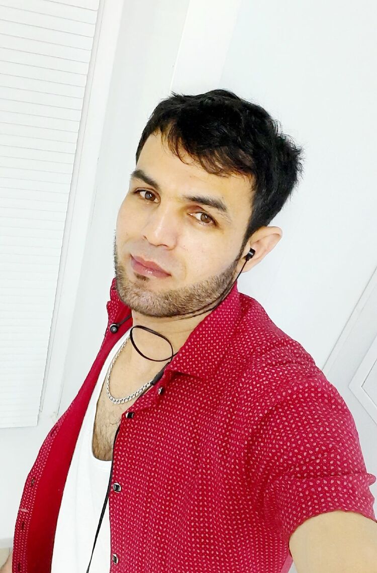  52872046  Sobirjon, 38 ,    