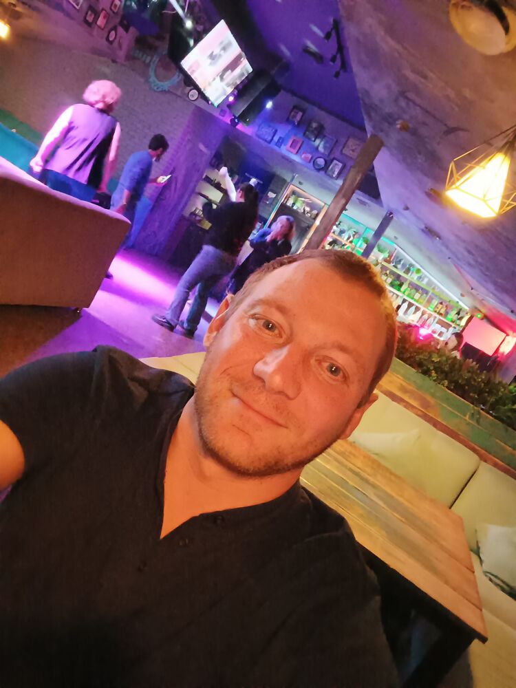  ,   Vasily, 37 ,     , c 