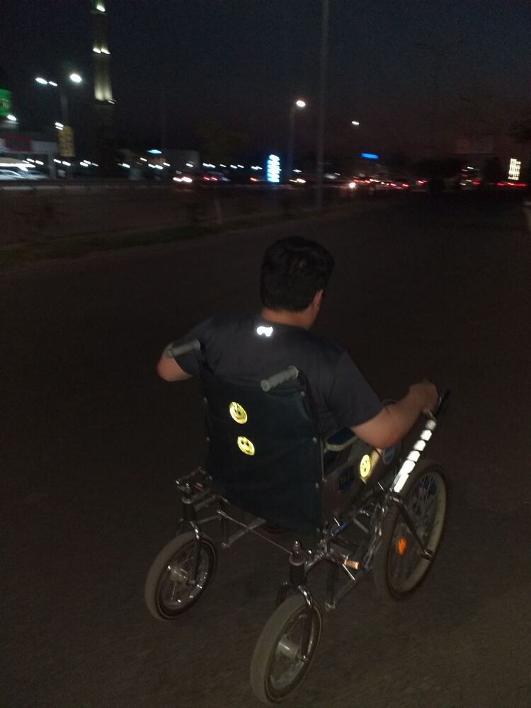  28852266  , 30 ,    