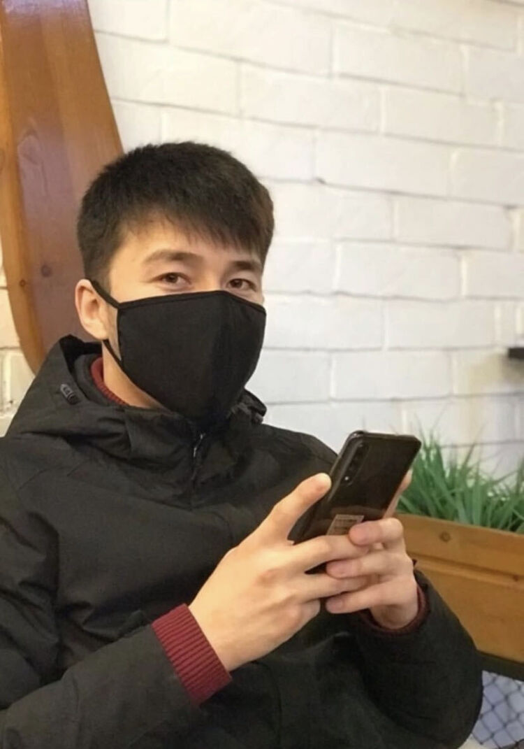  28423236  , 22 ,    -