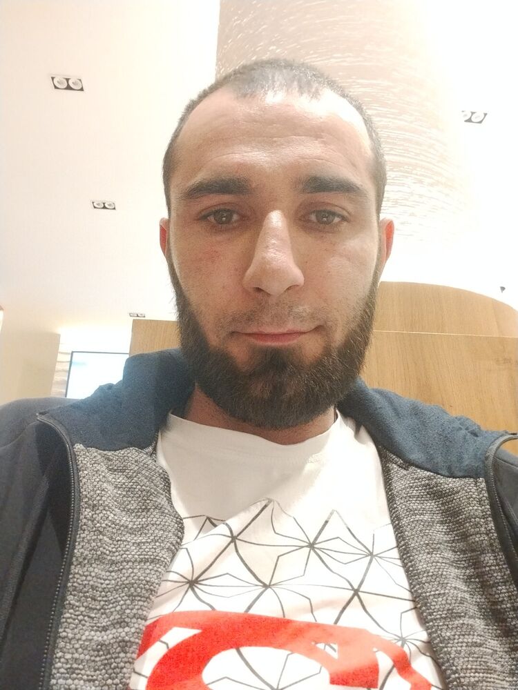  43438246  , 40 ,    