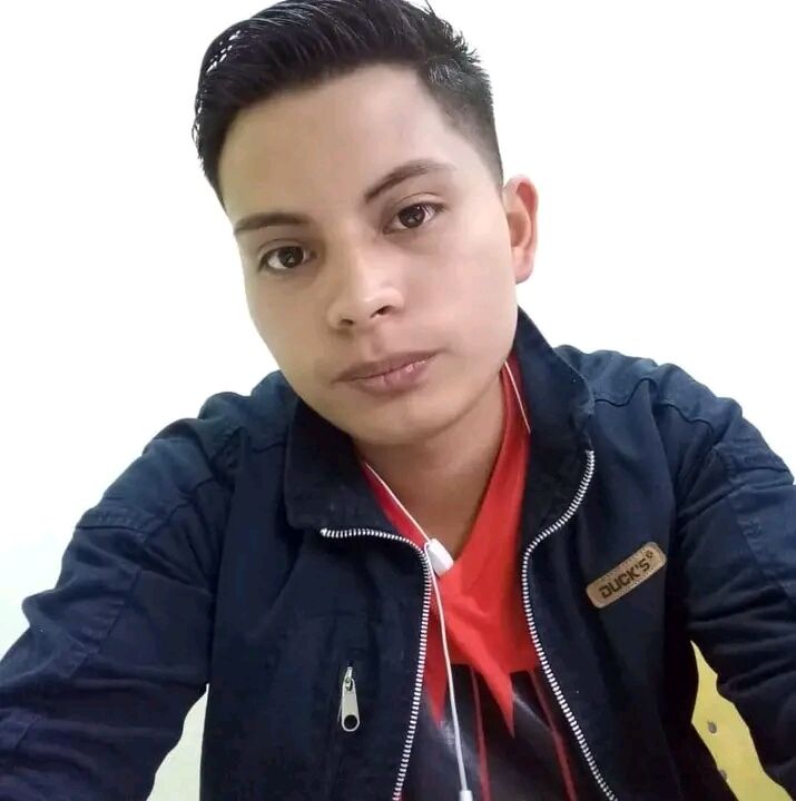  Quito,   Dario, 29 ,   ,   