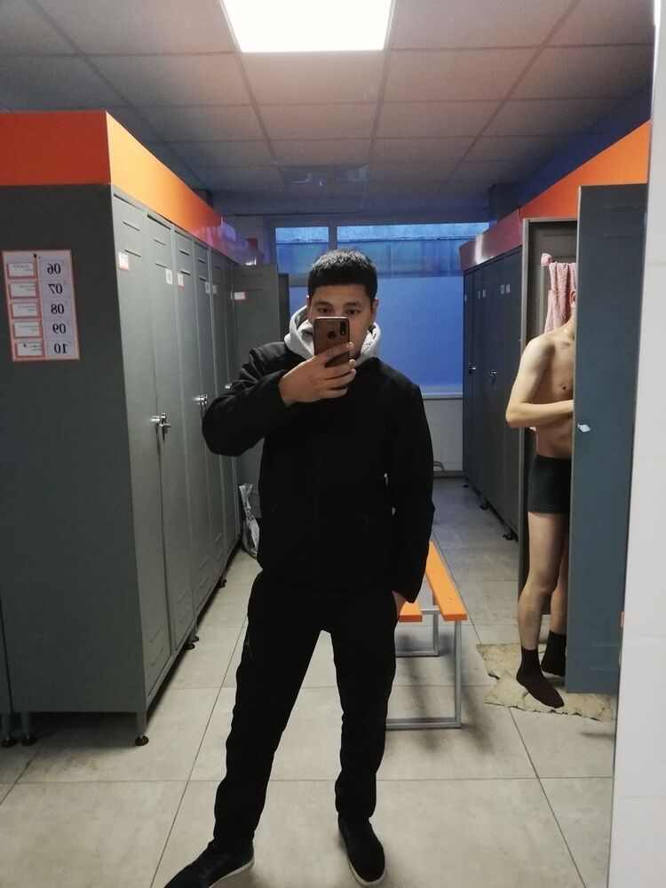  18168526  , 32 ,    