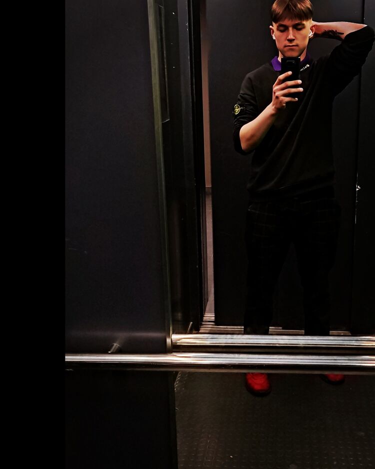 ���� 37849176 ����� ������, 21 ���, ���� ���������� � ������