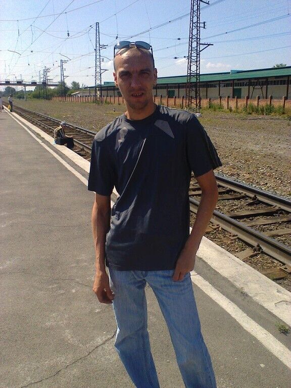 Парень искитим