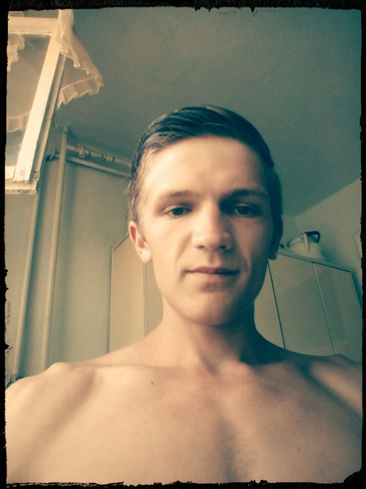  ,   Ivan, 32 ,     , c 
