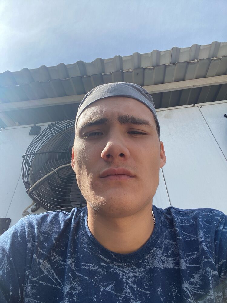  52831826  , 21 ,    