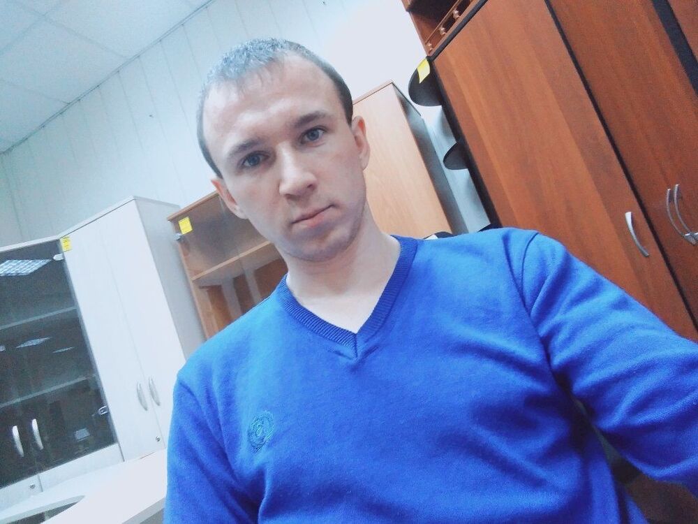  ,   Aleksei, 32 ,     , c 