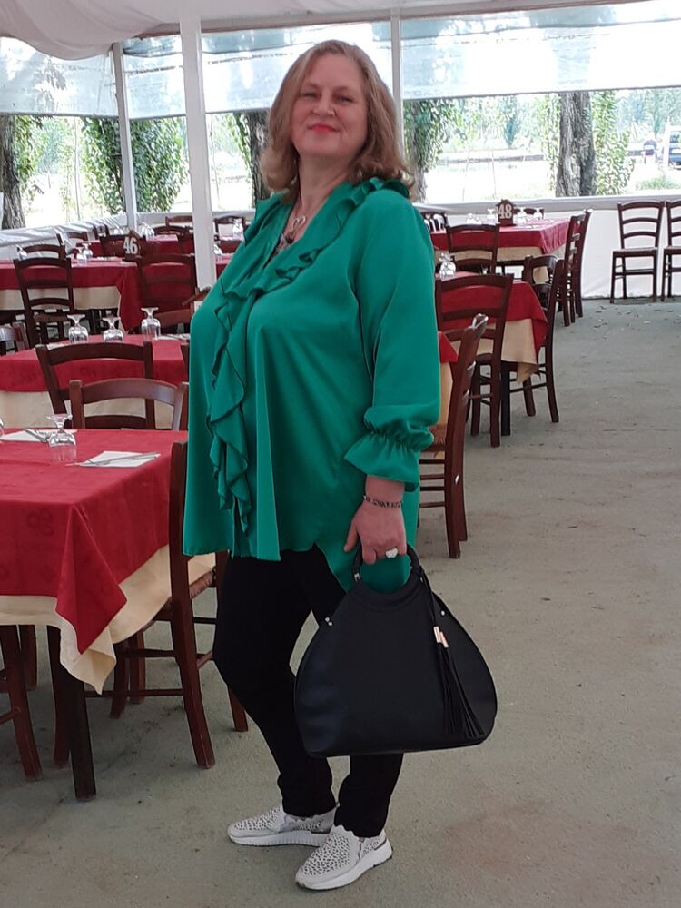  ,   Victtoria, 52 ,   c 