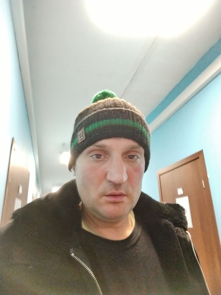  40152296  Sergey, 49 ,    