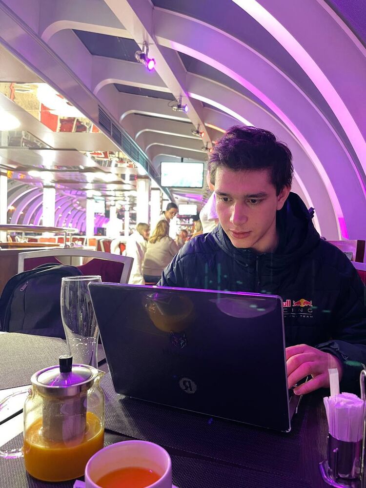 ���� 33890906 ����� ������, 22 ����, ���� ���������� � ������