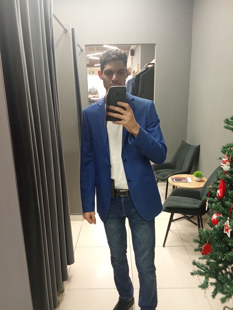  48563196  , 28 ,    