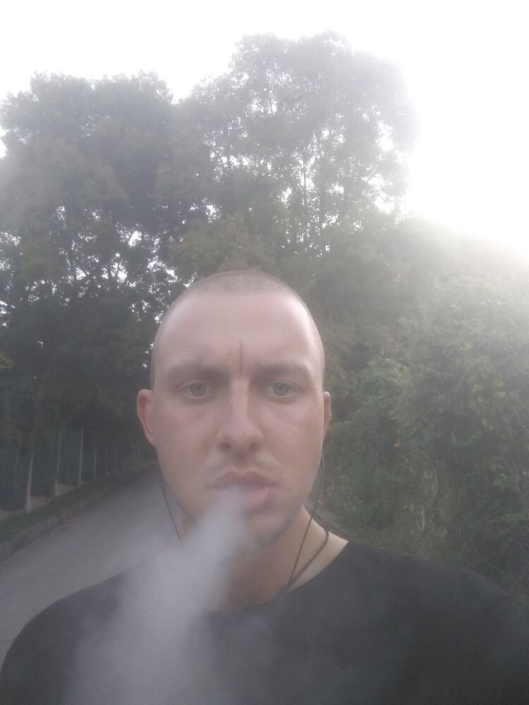  31057696  Alexey, 25 ,    