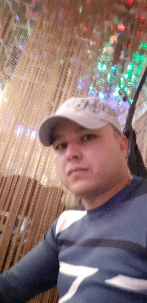  ,   Ruslan, 40 ,   ,   , c 