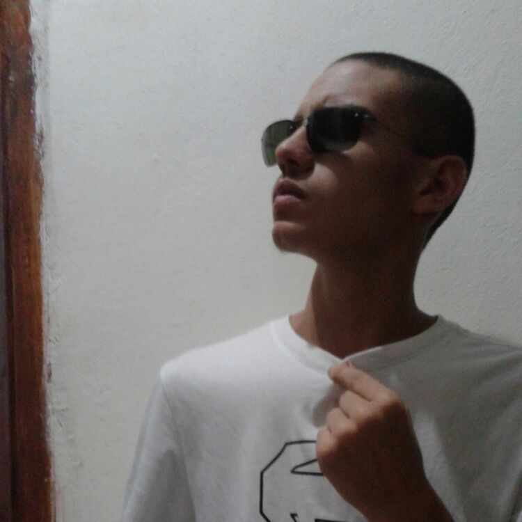  26552136  Alaaediin, 22 ,    Algiers