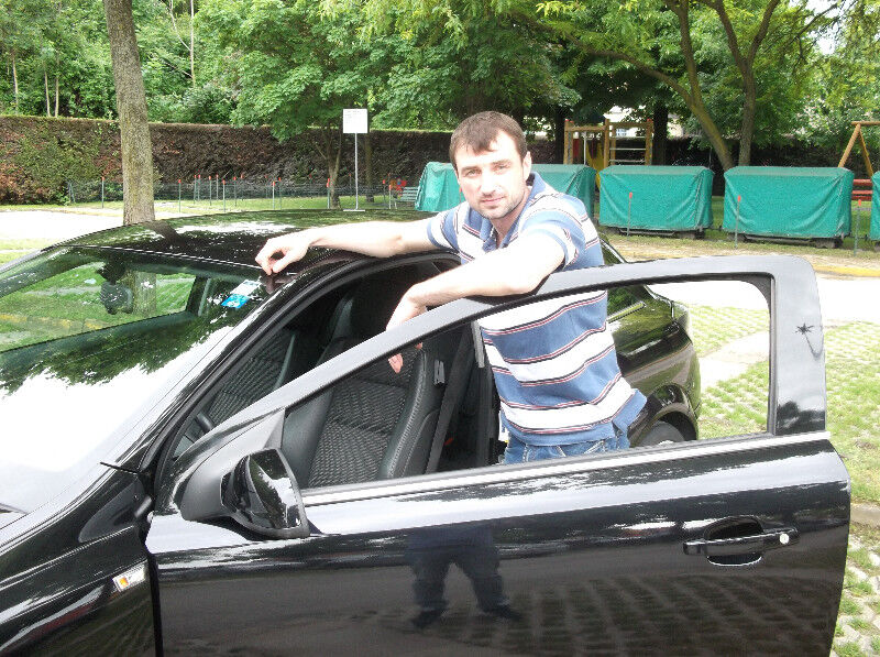  7657606  Alexei, 44 ,    