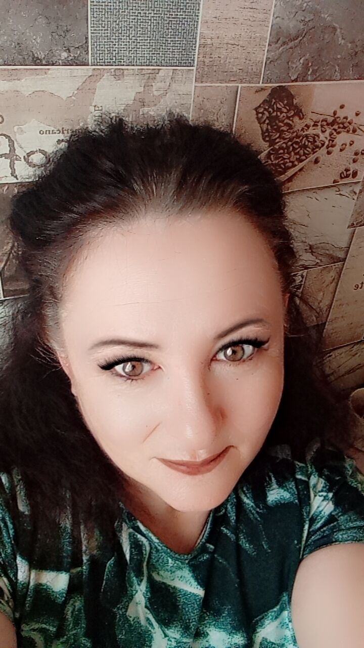  53305816  Alla, 47 ,    