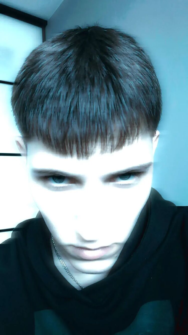  28856116  Konstantin, 23 ,    