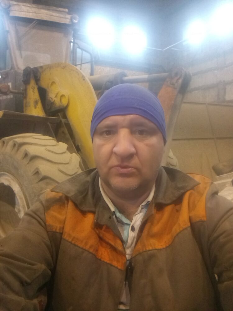  46403536  , 54 ,    