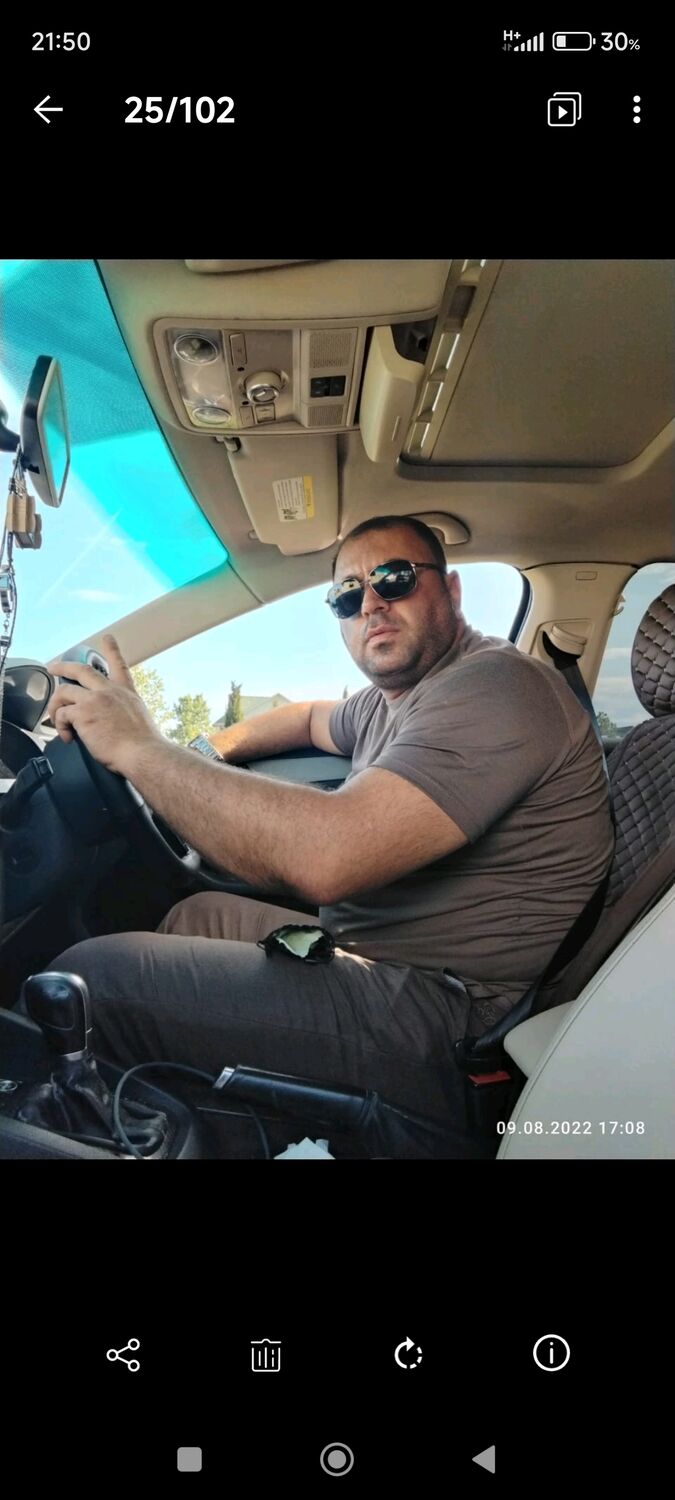  52653516  Roma, 40 ,    