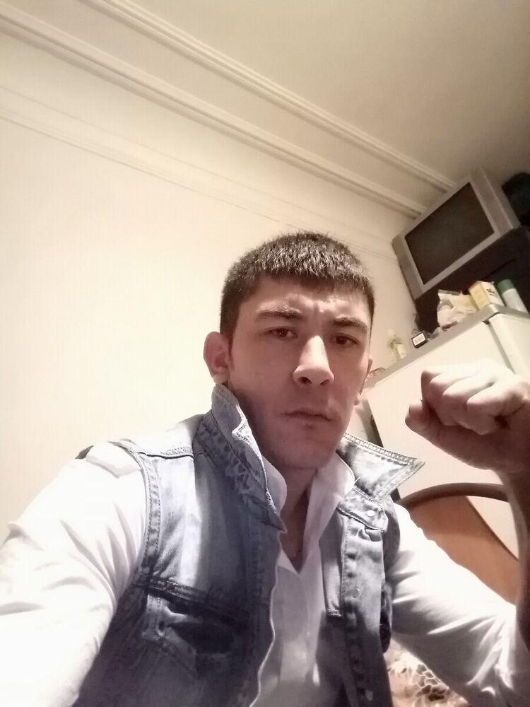 -,   Bek, 35 ,   ,   , c 
