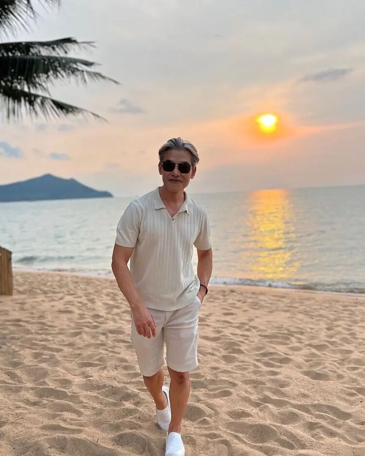  ,   Alex owen, 46 ,     , c 
