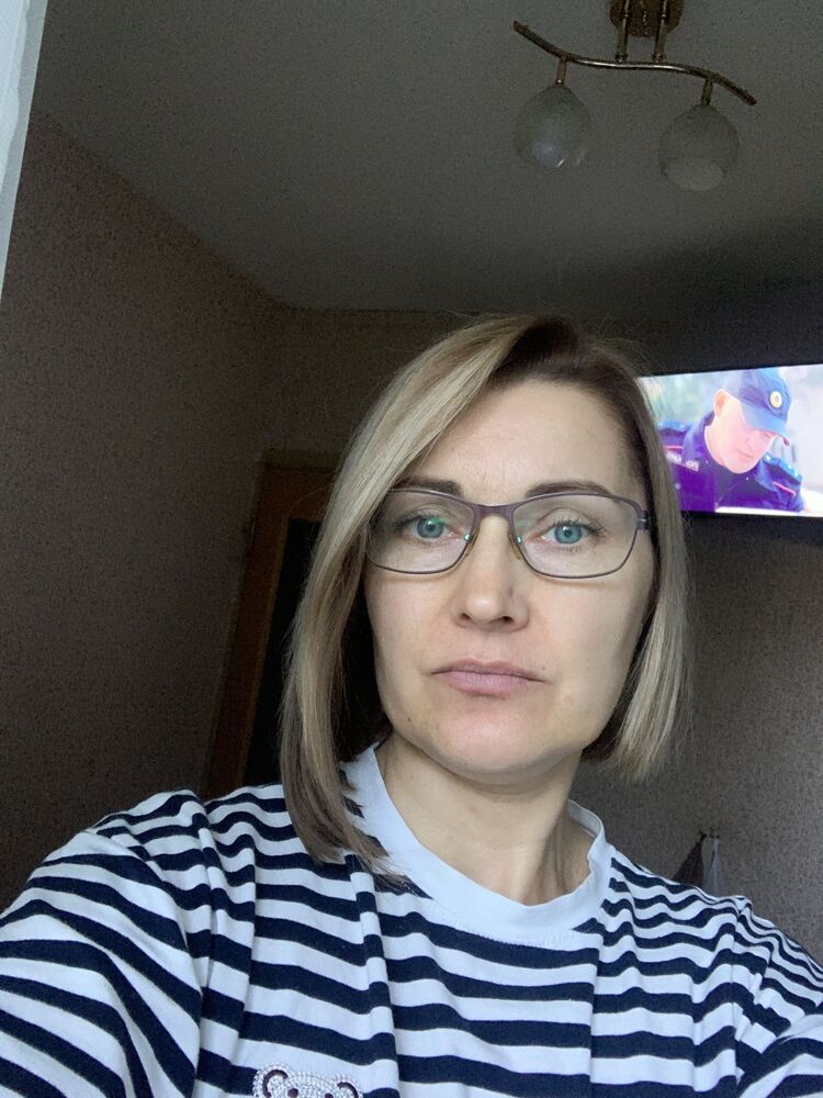  51358446  Olesia, 44 ,    