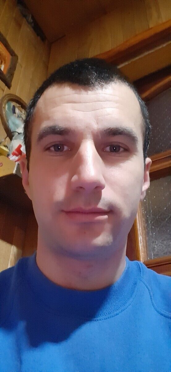  ,   Andrei, 32 ,   ,   , c 