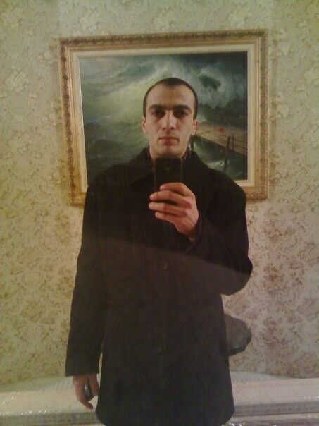  ,   Armen, 42 ,   ,   , c 