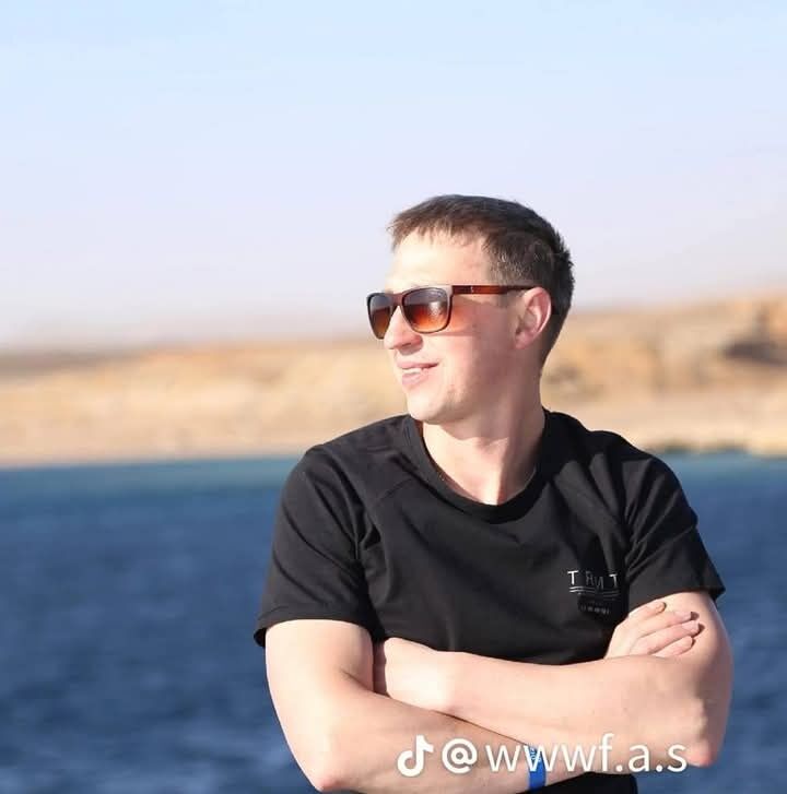  ,   Alex, 35 ,   ,   