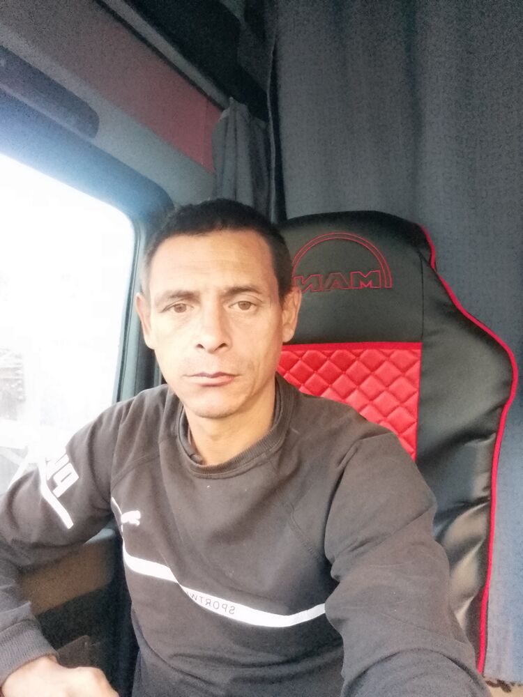  49593326  , 40 ,    