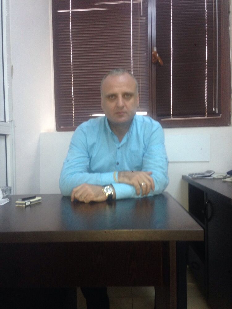  6649216  Sahak, 52 ,    