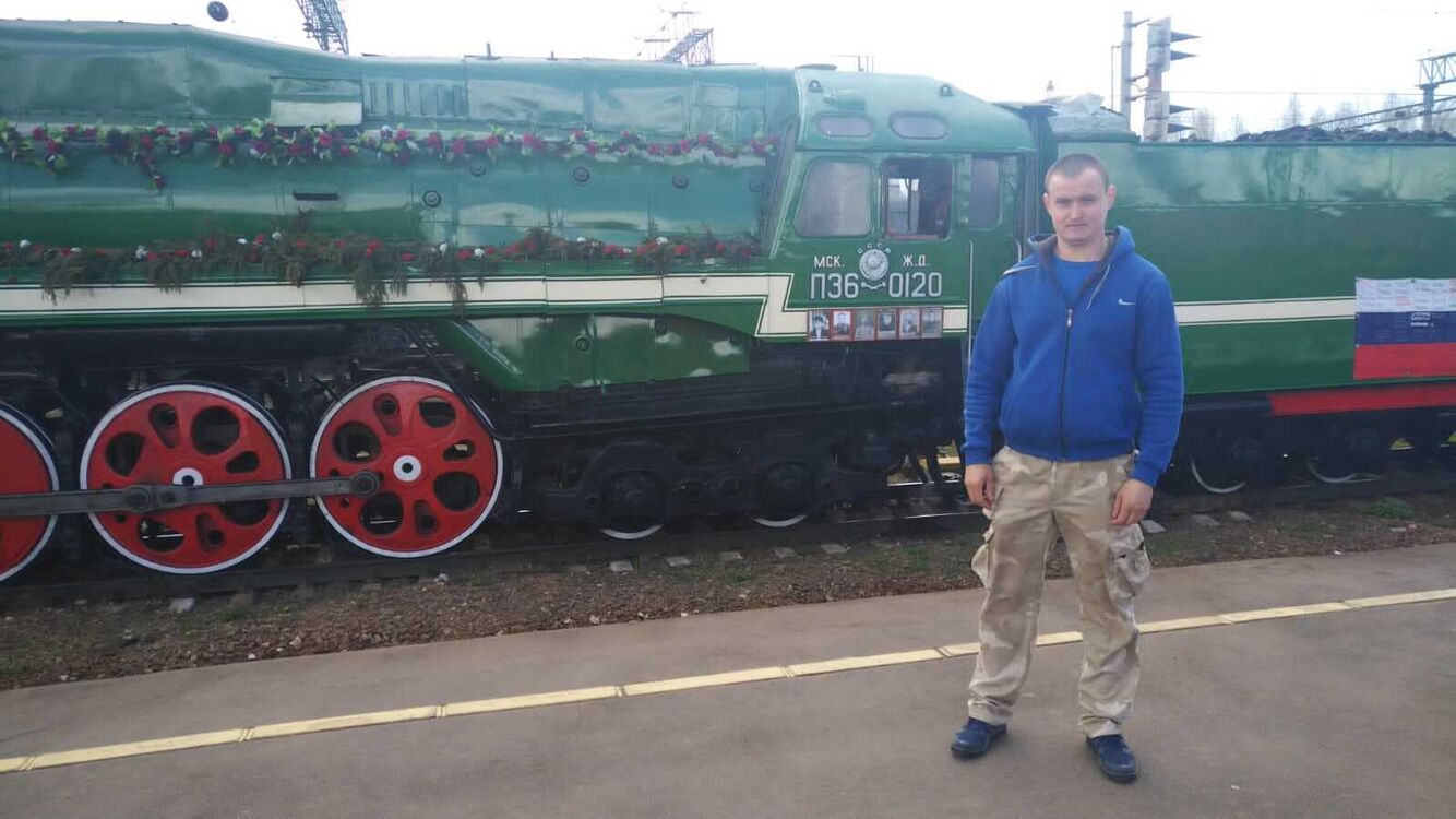  42005726  , 40 ,    