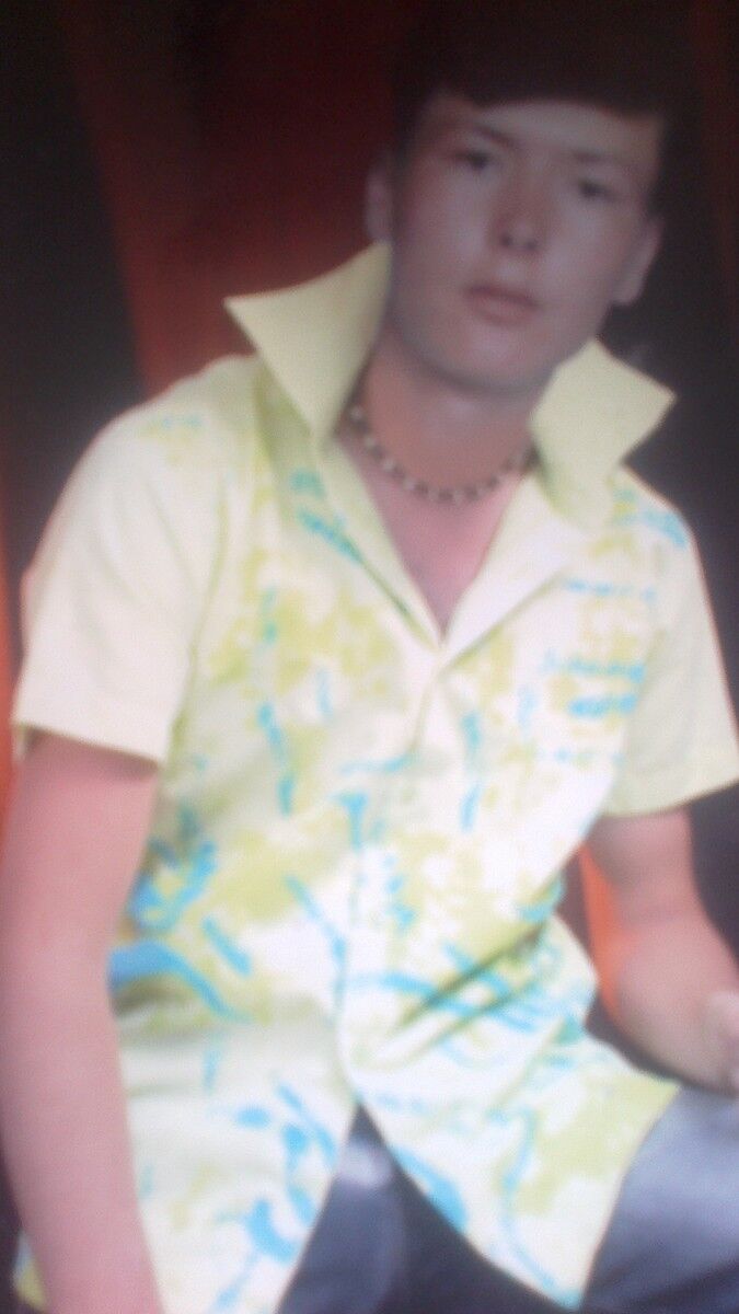  15998246  BEK, 42 ,    