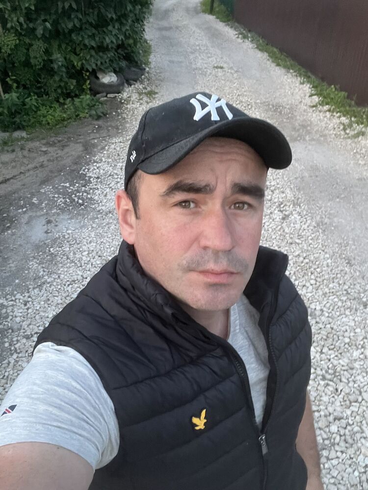  40508056  , 42 ,    