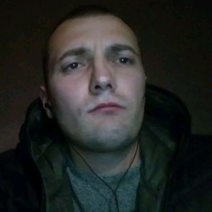  44479676  , 33 ,    