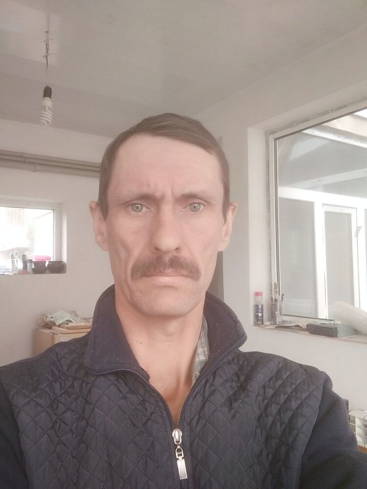 ,   Aleksangor, 45 ,  